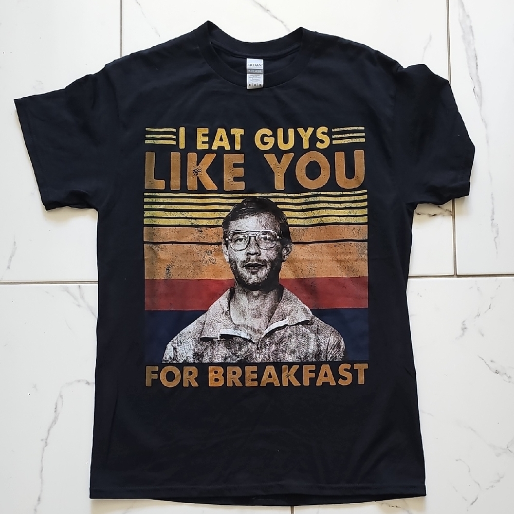 Gildan “I Eat Guys Like You for Breakfast” Graphic Tee | Size Medium